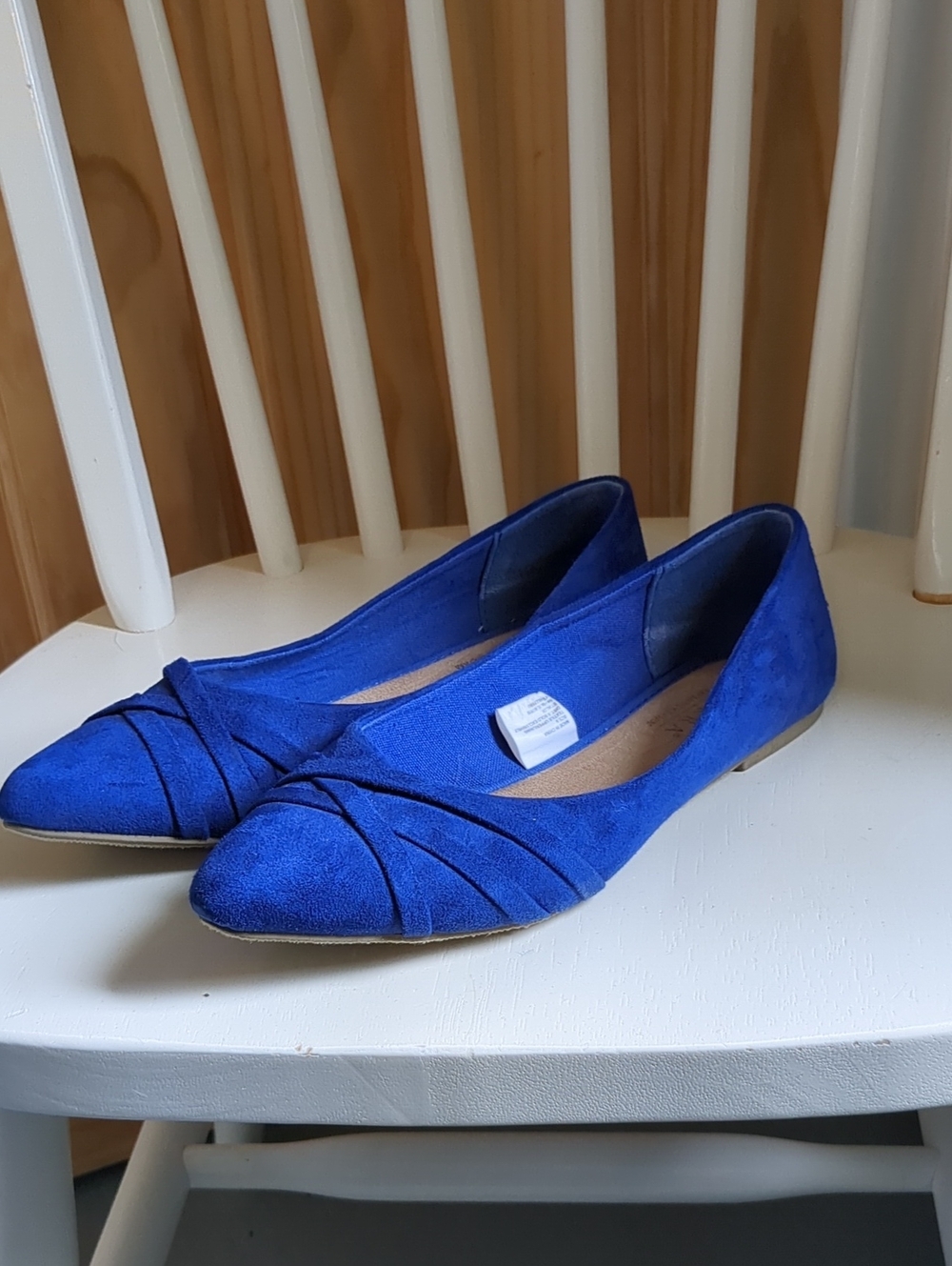 Women's Pointed Toe Blue Suede Serra Ballet Flats. Size 9.